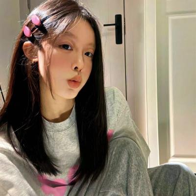 血红溅白纱